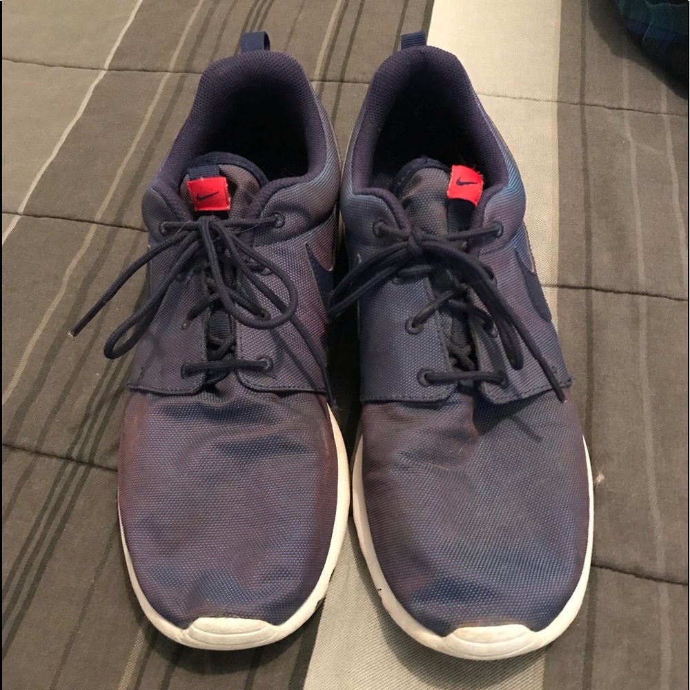 Nike Roshes size 11.5 Navy Blue/Red/White